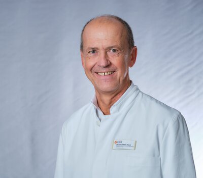 Dr. Peter Sand