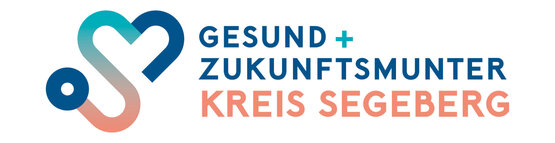 Logo mit geschwungener Liniengrafik in Türkis und Orange, daneben „GESUND + ZUKUNFTSMUNTER“ und „KREIS SEGEBERG“