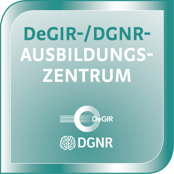 Logo mit türkisgrünem Verlauf, Aufschrift „DeGIR-/DGNR-AUSBILDUNGSZENTRUM“