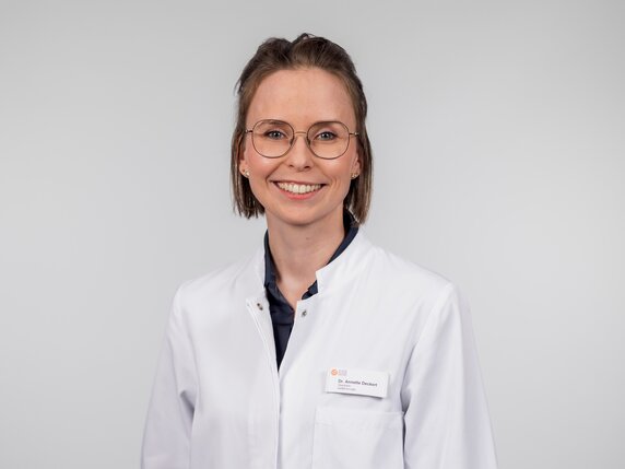 Dr. Annette Deckert