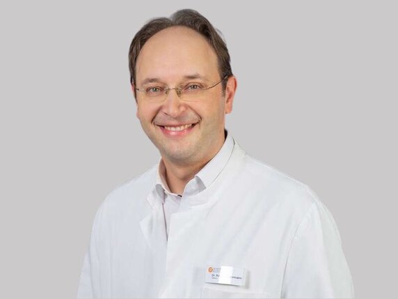 Dr. Roman Ackermann