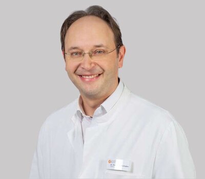 Dr. Roman Ackermann