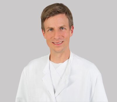 Dr. Tim Eiser
