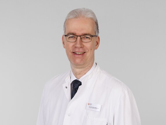 Dr. Gábor Madarassy