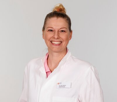 Dr. Sandra Teschemacher
