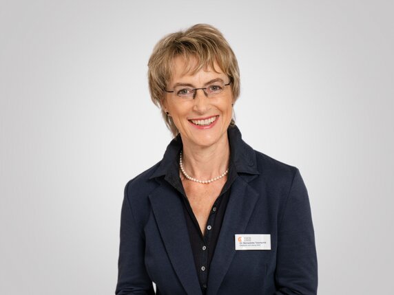 Dr. med. Bernadette Talartschik