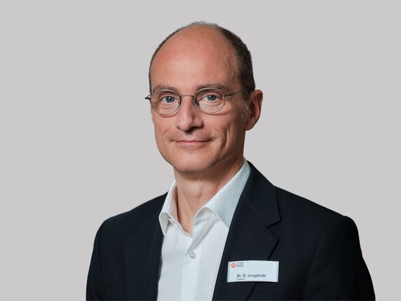 Dr. Georg Jungbluth