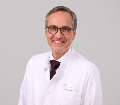 Dr. Claus Cantus