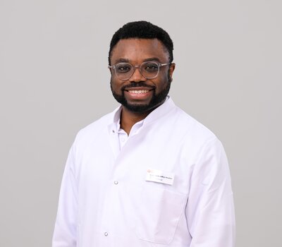 Dr. medic Jeffrey Sheefeni