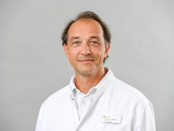 Dr. Oliver-Max Potrett