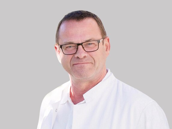 Prof. Dr.  Manuel Cornely