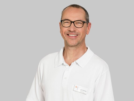 Dr. Gregor Schmeiser