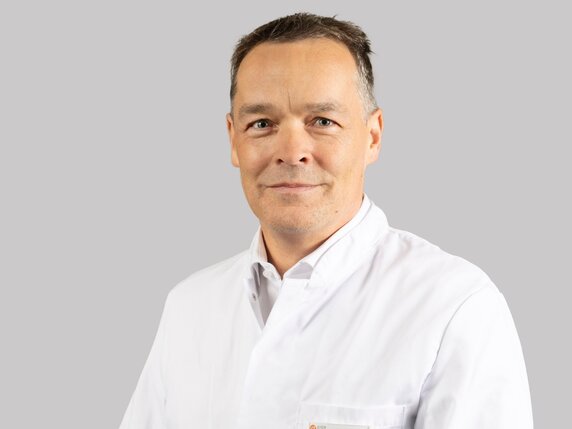 Prof. Dr. Dr. med. habil. Christian Friedrich Weber, MHBA