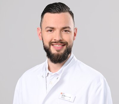 Dr. Dennis Richstein