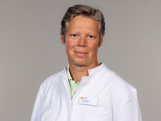 Dr. Anke Röser