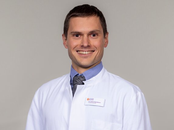 Dr. Nikolay Kaymakanov