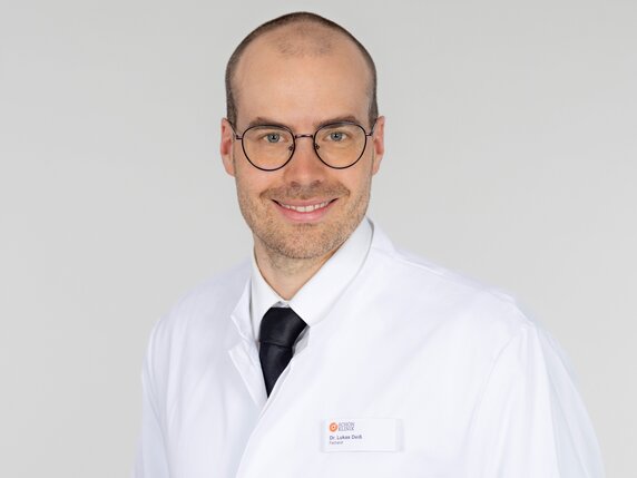 Dr. Lukas Deiß