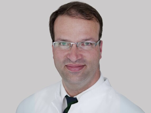 Dr. Andreas Schoefinius