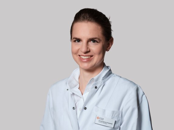 Dr. univ. Isabelle Frischmuth