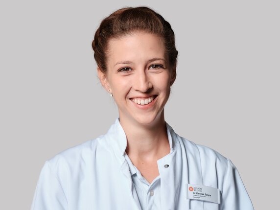 Dr. Denisa Spyra