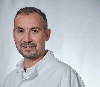 Dr. Shukri Zejnullahu