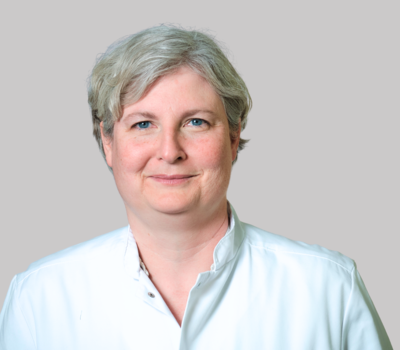 Dr. Daniela Falk