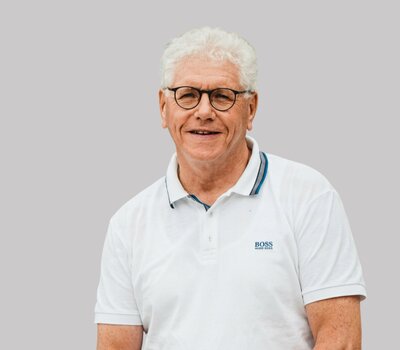 Dr. Helmut Tüchert