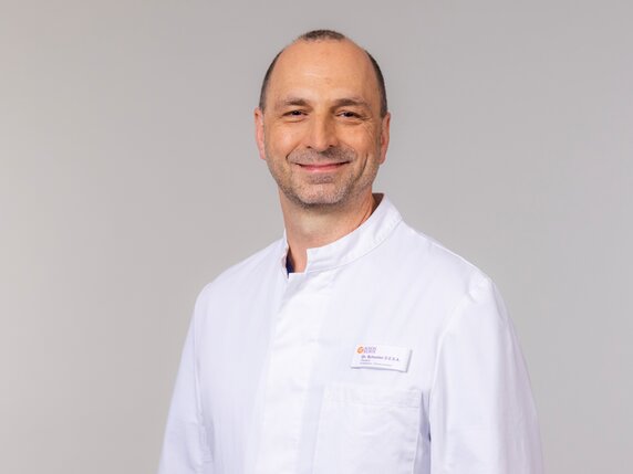 Dr. Ralf Schuster, DESAIC