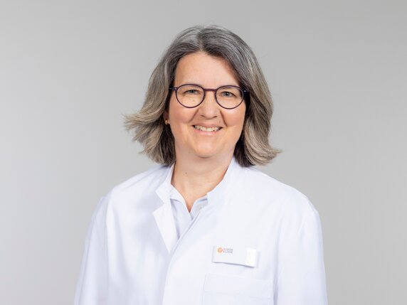Dr. Andrea Zsoter
