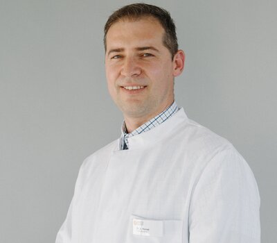 Dr. (univ. Szeged) Akos Morvai