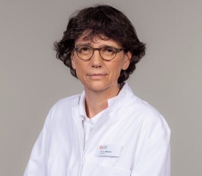 Dr. Caroline Meßmer, M.R.C.S.(Ed), MHBA